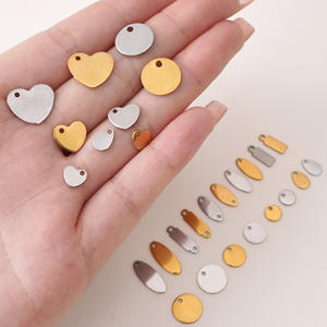 Aceon Yiwu علامات اسم شعار شخصية ديي الفولاذ المقاوم للصدأ المصقول صنع المجوهرات سحر الأزياء الرياضية شكل العلامة التجارية - Product Image 6