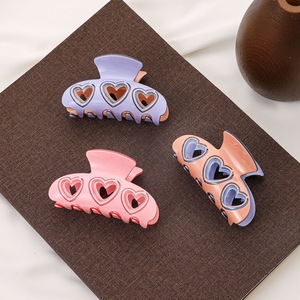Pince à cheveux en alliage en forme de cœur creux YT, style japonais et coréen, avec blocs de couleur doux, accessoires capillaires pour femmes, usage quotidien - Product Image 3