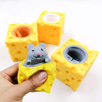 Jouet anti-stress amusant en forme de souris et de bloc de fromage à presser, figurines de jeu de cache-cache, jouets sensoriels pour soulager le stress pour enfants et adultes
