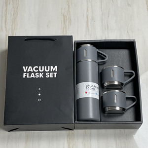 Taza Clásica de Acero Inoxidable de 500 ml, Taza Térmica de Doble Pared con Aislamiento al Vacío 304, Portátil, a Prueba de Fugas, Ecológica, con Revestimiento de Goma Antideslizante - Product Image 4