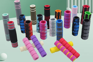 Poignées personnalisées en EPDM/NBR colorées avec service de découpe pour <span class=keywords><strong>moto</strong></span> et vélo avec logo gravé au laser ou imprimé - Product Image 6