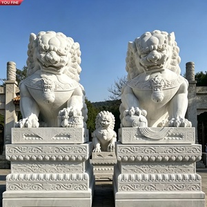 YOUFINE Paire de statues traditionnelles de chiens chinois Foo sculptées à la main en marbre blanc pour l'entrée de la porte - Product Image 1