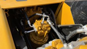 Pelleteuse sur chenilles d'occasion bon marché SANY SY215H Machines de construction d'occasion en bon état - Product Image 5