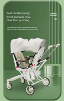 La poussette double pour bébés est légère, pliable et dotée d'un siège inclinable et rotatif.