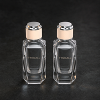 Flacon de parfum haut de gamme en verre transparent facetté 30ml 50ml pour femmes avec logo personnalisé et emballage cadeau