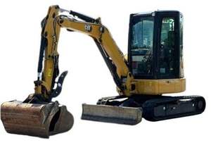 Mini-pelles Caterpillar 303.5E d'occasion, 3,5 tonnes, CAT 303.5, 303.5E2, 303, 303.5C, 303C, 303CR, pelle avec cabine fermée à vendre - Product Image 1