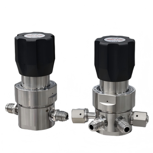Sistema di alimentazione <span class=keywords><strong>gas</strong></span> ad altissima purezza NAI LOK, regolatore di pressione monostadio 3500psi con attacco femmina 1/2 e guarnizione metallica per semiconduttori - Product Image 1