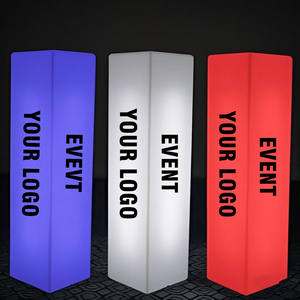 Caja de Luz LED Personalizada con Columna, Exhibidor de Pedestal para Exteriores, Letrero Alto para Exteriores, Letrero Luminoso con Logotipo para Exposiciones y Ferias - Product Image 1