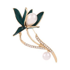 Cute Panda Brooch With Pearl Flower Zinc Alloy <b>Crystal</b> Rhinestone Women's Fashion Brooch Gift - Product Image 5
