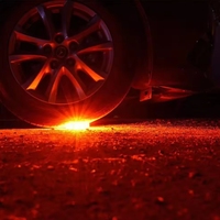 Magnet fuß Smart Led Road Flare Wiederauf ladbare Sicherheits lampe Handheld-Blitzsignal Flare Roadside Warning Cycling Car Beacon