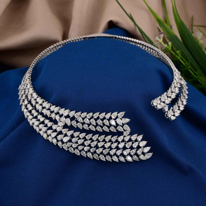 Collar Gargantilla Abierto de Plata 925 con Moissanita, Corte Pera, Hecho a Mano, Joyería Nupcial para Boda, Estilo Deslumbrante con Diseño Frontal - Product Image 3