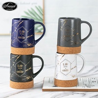 Vente en gros de 18 oz de grès à fond en liège avec designs personnalisés Tasse à bière en céramique design marbre doré avec base en liège