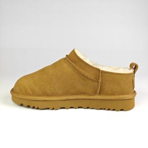 Nouvelles Bottes de Neige en Cuir Fantaisie pour Enfants et Adultes, Modèle Épais en Fourrure pour Garçons et Filles, Vente en Gros - Product Image 1