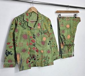 เสื้อคลุมนอนผ้าฝ้ายพิมพ์ลายดอกไม้สำหรับผู้หญิง แขนยาว ปกพับได้ สวมใส่สบายๆ ในฤดูใบไม้ผลิ - Product Image 1