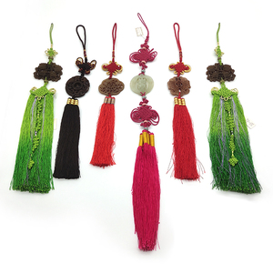 Mặt Dây Chuyền Xe Hơi Bán Sỉ Nhà Máy Truyền Thống Trang Sức Tua Rua Thắt Nút Ngọc Bích Trung Quốc Trang Trí Chúc May Mắn Và An Toàn Trong Nhà - Product Image 2