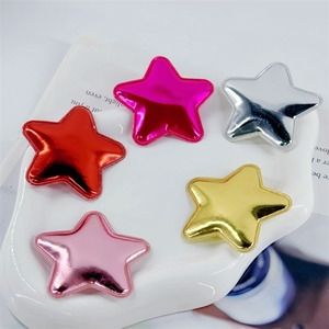 Vendita all'ingrosso di accessori per gioielli a forma di stella a cinque punte in PU lucido da 5,5 cm, fermagli per capelli fai da te, copricapi e abbigliamento. - Product Image 1
