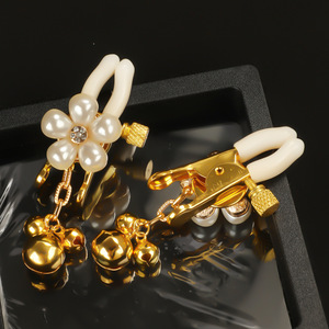 Pinces à seins fleur perle fétiche jeu de rôle pince à poitrine flirter Couples jeux de sexe accessoires de sexe outils BDSM pour adultes - Product Image 3