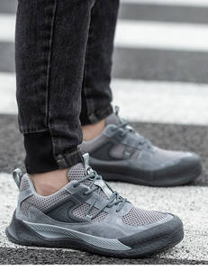 Зимняя Рабочая защитная обувь с антистатической противоскользящей резиновой подошвой со стальным носком для фабричного использования - Product Image 4