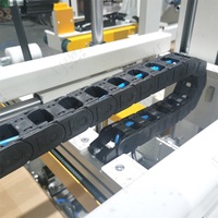 Machine à sceller les boîtes LWT pour cocktails et amuse-gueules en bouteille, scelleuse de cartons haute vitesse pour soupes et cartons de produits liquides