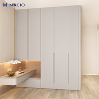 Armoire de chambre MACIO ODM grise, design moderne et simple, personnalisable, solution complète pour l'organisation et le rangement de toute la maison