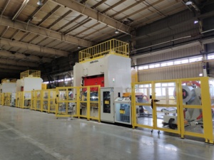 Ô tô tấm kim loại dập và hình thành cho ăn dòng thủy lực Báo Chí cuộn dây dập dây chuyền sản xuất - Product Image 2