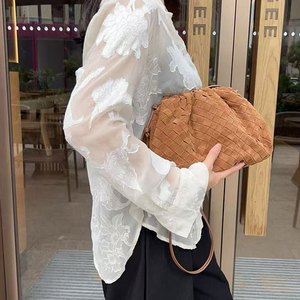 Ventes transfrontalières sacs en daim en cuir véritable tissé pochettes pour femmes sacs à bandoulière en cuir de vachette givré tissé pour femmes - Product Image 4