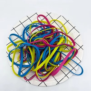 Élastiques en caoutchouc naturel couleurs arc-en-ciel pour bracelets tissés - Sac de recharge 1kg - Kit de loisirs créatifs DIY de haute qualité et sûr pour la fabrication de jouets - Usine OEM - Product Image 6