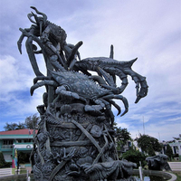 Statue de crabe en bronze au design moderne de taille personnalisée pour la décoration de jardin extérieur Grande statue animale pour paysage de style occidental
