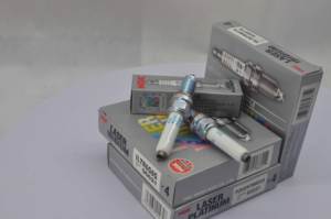 电子包装 - 每包 4 件 - 适用于阿尔法罗密欧 159 (939_) ILTR5A-13G 的 NGK 铂金火花塞 - Product Image 5