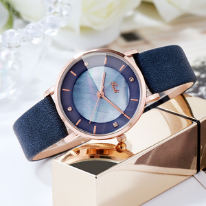 Nuevo reloj de mujer de alta gama, elegante y exquisito, con correa de cuero y movimiento de cuarzo. - Product Image 3