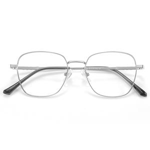 Monturas de Gafas Geométricas Plateadas para Mujer Danyang 6355, Ligeras, de Marco Completo, Diseño de Flujo de Agua, para Rostros Pequeños - Product Image 3