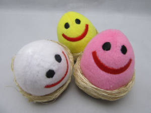 Giocattolo ecologico per animali domestici a forma di uovo giocattolo per giocare 3 opzioni di colore disponibili - Product Image 6