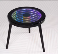 Fabricant de mobilier de maison Table de jeu infinie Table d'appoint basse Pieds en bois Finition noyer avec éclairage LED