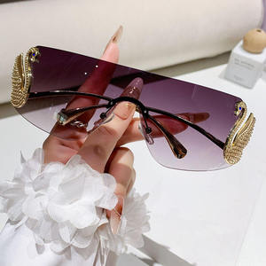 Lunettes de soleil personnalisées Y2K sans monture, UV400, avec strass en forme de pattes de cygne, style rétro, résistantes aux UV, pour hommes et femmes - Product Image 2
