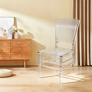 Chaise Chiavari transparente en polycarbonate empilable pour événements - Product Image 4