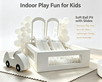 Équipement de jeu souple blanc avec double toboggan et piscine à balles transparente, aire de jeux commerciale pour location d'événements et fêtes d'anniversaire