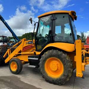 รถตักล้อยาง JCB 3CX สภาพดีเยี่ยม ผลิตในสหราชอาณาจักร 830 ชั่วโมงการใช้งาน บำรุงรักษาอย่างดี ชิ้นส่วนสำคัญ เครื่องยนต์ PLC น้ำหนัก 8000 กก. ผ่านการทดสอบและตรวจสอบแล้ว - Product Image 4