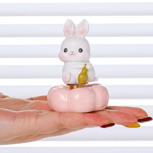 ของตกแต่งโต๊ะเรซิ่นรูปกระต่ายการ์ตูนน่ารัก 4 ชิ้น ของตกแต่งสำนักงานแบบหมุนได้ ของขวัญวันอีสเตอร์ - Product Image 4