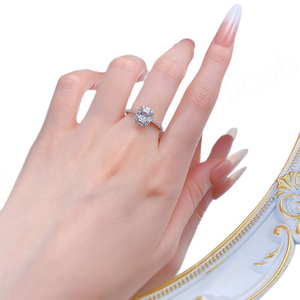 Anillo de Diamante de Laboratorio con Corte Esmeralda Rectangular de Plata S925 de Alta Moda Romántica, Chapado en Rodio para Aniversarios y Bodas de Mujeres - Product Image 5