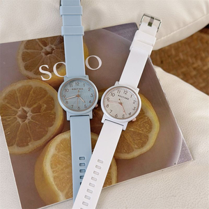 Reloj de Silicona para Hombre/Estudiante, Estilo Minimalista, Elegante y Atractivo, Estética Fresca y Casual, Estilo Bosque - Product Image 4