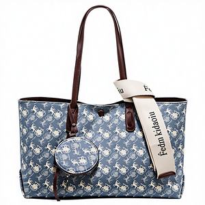 2026 New Autumn/Winter Women's High-end Retro Genuine Leather <b>Zip</b> Closure <b>Tote</b> Shoulder <b>Bag</b> - Product Image 1