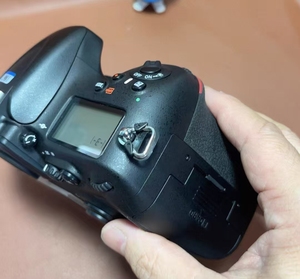 กล้องดิจิตอลฟูลเฟรม 36MP รุ่น <span class=keywords><strong>D800E</strong></span> พร้อมช่องเก็บข้อมูล 2 ช่อง กล้องถ่ายวิดีโอความละเอียดสูงแบบ Full HD - Product Image 5