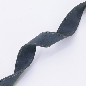 Collier pour chien personnalisé en cuir PU avec boucle serpent, étiquette nominative durable, collier d'identification de créateur pour chiens - Product Image 5