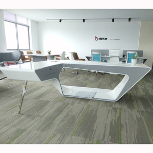 <span class=keywords><strong>Bureau</strong></span> de directeur en forme de L <span class=keywords><strong>Bureau</strong></span> de direction de luxe en <span class=keywords><strong>bois</strong></span> blanc laqué Table spacieuse <span class=keywords><strong>Bureau</strong></span> modulaire avec <span class=keywords><strong>pied</strong></span> en métal Table de <span class=keywords><strong>bureau</strong></span> - Product Image 3
