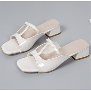 Mules à talon épais pour femmes, nouvelle collection été 2026, style européen et américain, grandes tailles, chaussures de plage confortables - Product Image 5