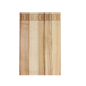 Planche de service en bois de frêne avec rainure pour jus, sans poignée, grain naturel, HORECA, OEM, personnalisable, Vietnam - Product Image 1