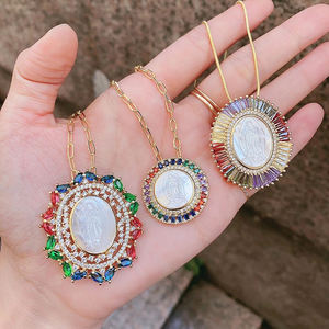 सोने की प्लेटेड संत ने मोती शेल की मां इंद्रधनुष जिरकॉन सीज़ की मां वर्जिन मैरी कैथोलिक हार कॉलर - Product Image 2