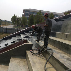 Aerosol de <span class=keywords><strong>poliurea</strong></span> de dos componentes de alta calidad y al mejor <span class=keywords><strong>precio</strong></span> para soporte deportivo para parque infantil - Product Image 4