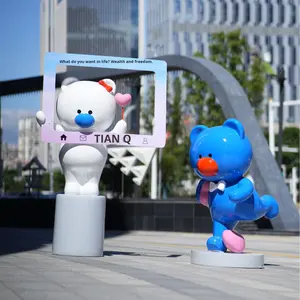 Sculpture d'ours de dessin animé du Nouvel An, tabouret en fibre de verre, grand modèle d'animal de paysage, ornement 3D, sensation d'<span class=keywords><strong>Internet</strong></span> en plein air - Product Image 6