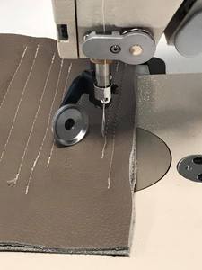 Macchina da Cucire Industriale Speciale con Alimentazione a Rullo CS 5100 di Marca Taiwanese, Sistema di Alimentazione Stabile, Cucitura Automatica Durevole - Product Image 2